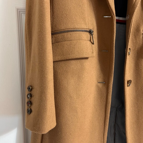 Tommy Hilfiger coat XS Camel
Length of the coat 86 cm - Picture 2 of 4